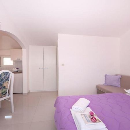 Apartments Angela Baška Voda Zewnętrze zdjęcie