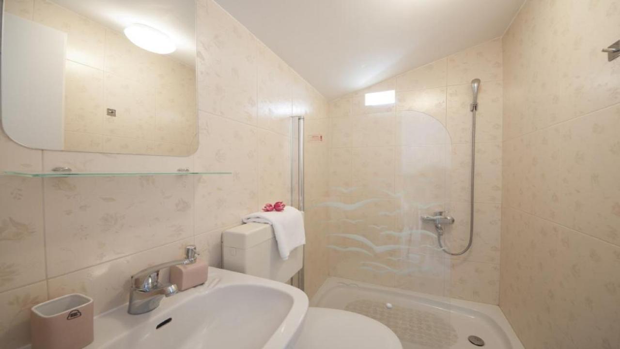 Apartments Angela Baška Voda Pokój zdjęcie